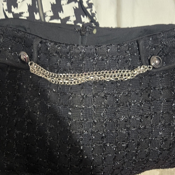 White House Black Market Tweed Mini Skirt Metallic Silver Chain Button 6 - Picture 3 of 10